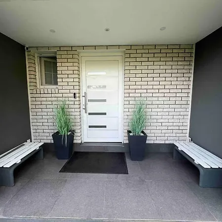 Schoenes 2 An Der Stadt Grenze Mit Klimaanlage Apartmán *